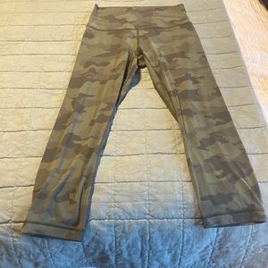 Lululemon women’s Align tights